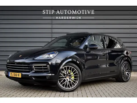 Porsche Cayenne 3.0 E-Hybrid 462pk Sport Chrono | Pano | Trekhaak | 360 Camera | Bose | Stuurverwarm