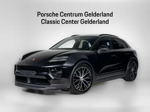 Porsche Macan 4