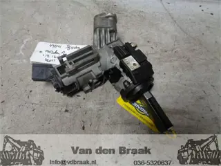 Mazda 2 2010-2015 Kontaktslot