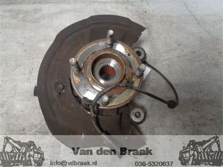 Chevrolet Aveo 1.4 16V 2011-2015 Fusee rechts voor