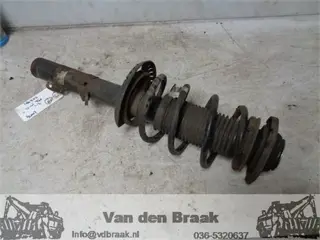 Volkswagen Fox 1.2 6V 2005-2012 Veerpoot voor