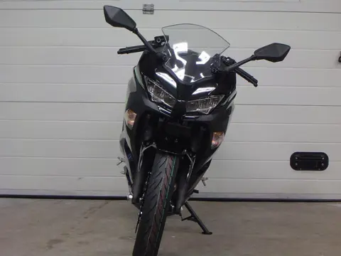 Kawasaki NINJA 400 (2020)