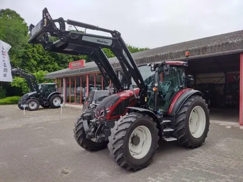 Valtra G135 Active (bj 2022)