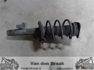 Ford Focus 1.8 16V 2004-2011 Veerpoot links voor