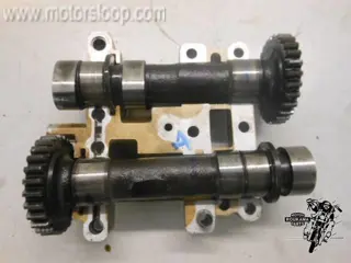 Kawasaki VN750A Nokkenas achter