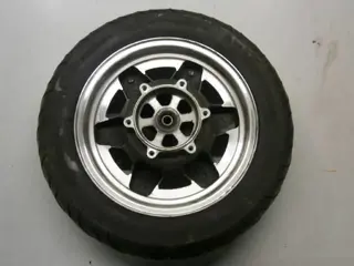 Suzuki AN400 Voorwiel