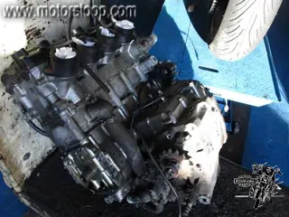 Suzuki GSX-R750T(GR7DB) Motorblok