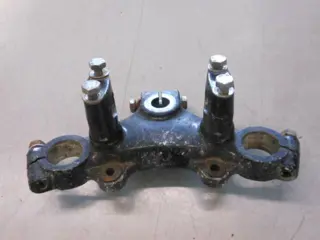 Suzuki GT380 Balhoofdplaat