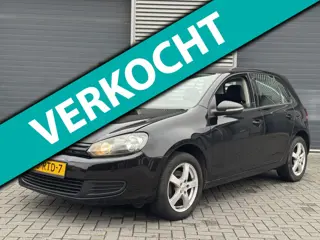 Volkswagen Golf 1.6 TDI DSG Trendline BlueMotion