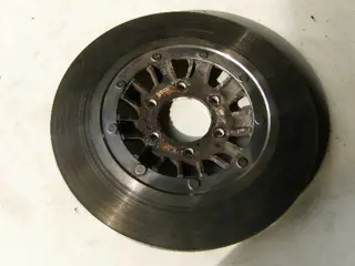 Suzuki GS550L Remschijf achter 59210-18402