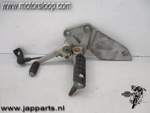 Kawasaki ZZR600E Schetsplaat links met step en pedaal