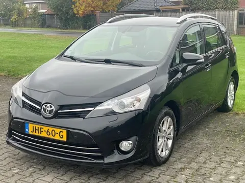 TOYOTA VERSO VERKOCHT! 1.8 VVT-I Business / 7-Zits/ ECC/ Navi/ Cruise/ Trekhaak/ Camera/ Xenon/ LM