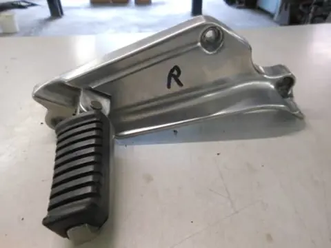 Kawasaki ZL900(ZL2A) Schetsplaat met step rechts achter 35011-12