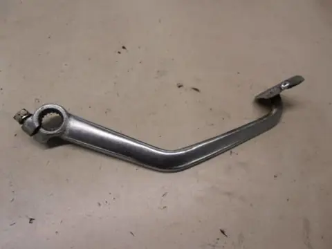 Suzuki GS450E Rempedaal 43110-44401