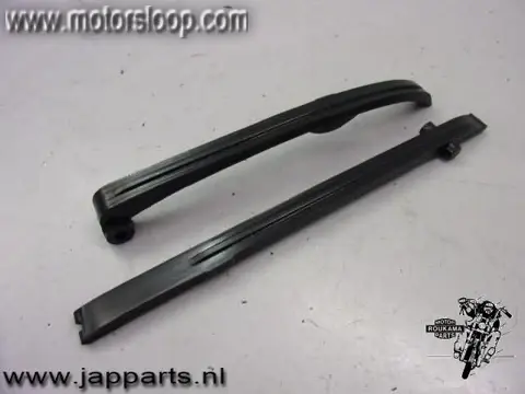 Suzuki SP370 Nokkenas kettinggeleiders