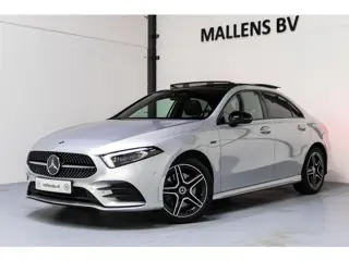 Mercedes-Benz A-klasse 250 e Business Solution AMG Limited PANO/MEMORY/AMG/NAP/BTW/DEALEROH