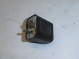 Kawasaki ZX-9R Knipperrelais