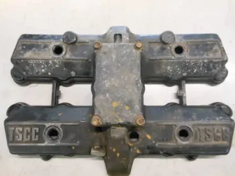 Suzuki GSX550(GN71) Klepdeksel