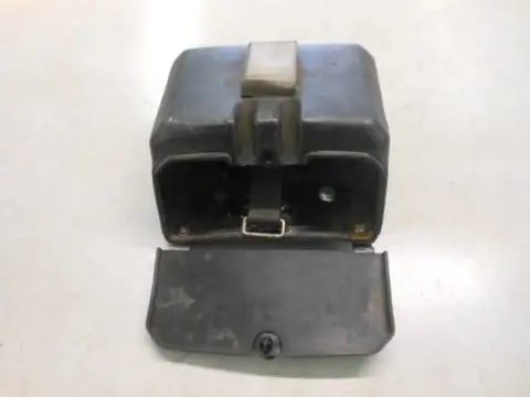 Suzuki GSX550(GN71) Gereedschapbakje