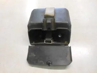 Suzuki GSX550(GN71) Gereedschapbakje