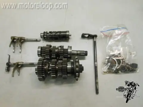 Suzuki GS1150EF(GV71A) Versnellingsbak compleet 25510-00A00