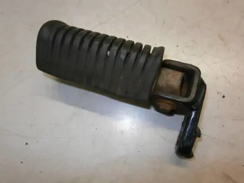 Kawasaki LTD550C Voetstep links voor 34003-1115