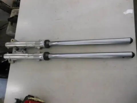 Kawasaki LTD550C Vorkpoten