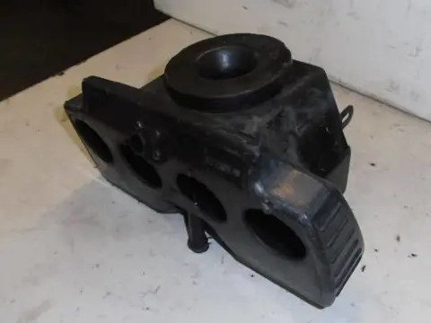 Kawasaki LTD750 Luchtfilterhuis