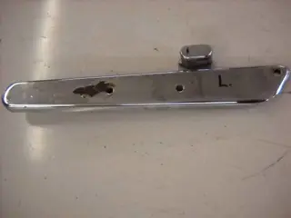 Kawasaki VN1500A  Spatbordrand Links 32109-1176