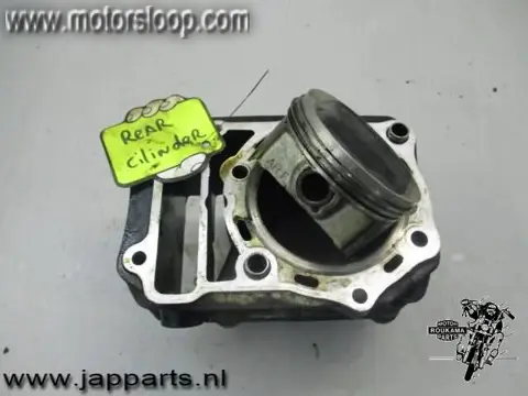 Kawasaki VN800A Cilinder met zuiger achter