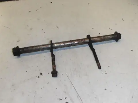 Kawasaki VN800B Achterwiel as 41068-1365