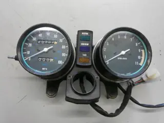 Kawasaki Z250 / 400 E.A. Tellerset 25337 miles