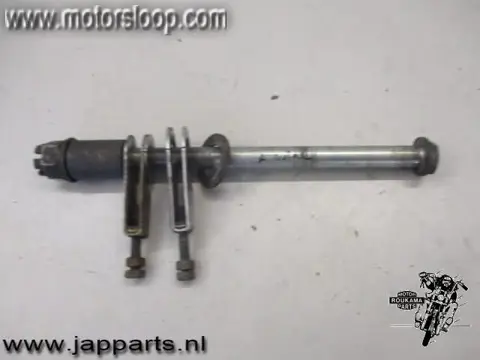 Kawasaki Z400B Achterwiel as met toebehoren