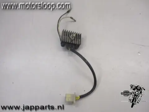 Kawasaki Z400B Gelijkrichter