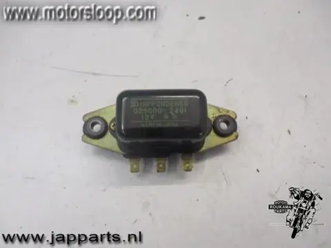Kawasaki Z400B Spanningregelaar