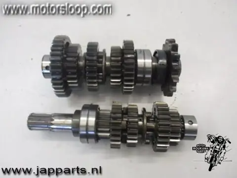 Kawasaki Z400B Versnellingsbak compleet