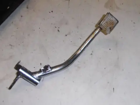 Kawasaki Z500B Rempedaal