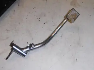 Kawasaki Z500B Rempedaal