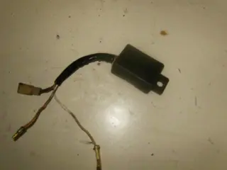 Kawasaki Z550 Zekeringenkast 26004-1002