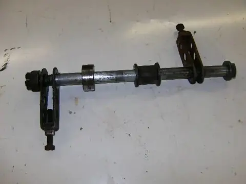 Kawasaki Z650B Achterwiel As 41068-1086