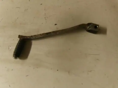 Kawasaki Z650B Schakelpedaal 13242-022