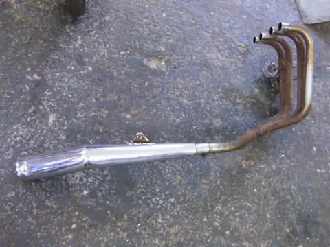 Kawasaki Z650B Uitlaat 4-1