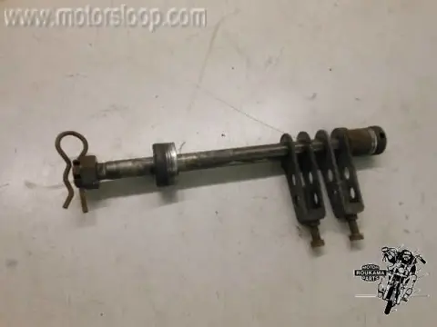 Kawasaki Z750 Achterwiel as