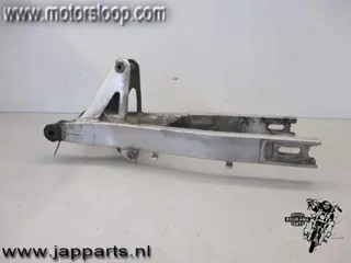 Suzuki GSX750EF(GR72A) Achterbrug