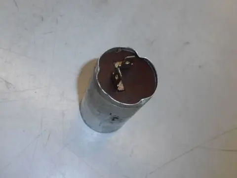 Kawasaki Z750LTD Knipperrelais