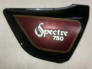 KAWASAKI Z750Spectre Zijkap Rechts Zwart / Rood