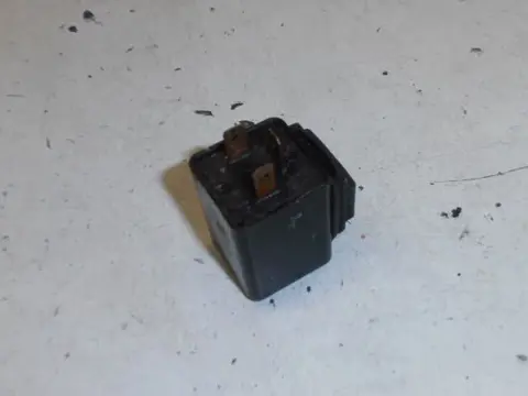 Kawasaki ZG1200 Knipperrelais 3 pins 27002-1060