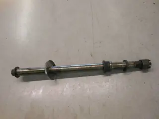 Kawasaki ZL900(ZL2A) Achterwiel as 41068-1197