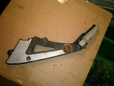 Kawasaki ZN1100B (KZT10A) Schetsplaat links 35011-1218