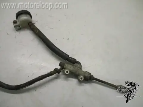 Kawasaki ZR1100 Rempomp achter